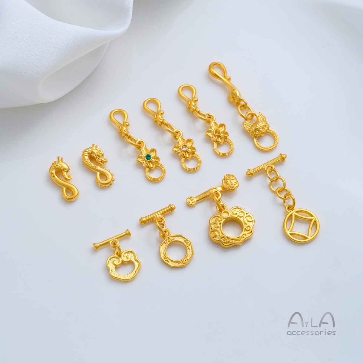 Brass 24K Gold Plated RuYi Clo - Toggle Clasp Gold 评论和价格