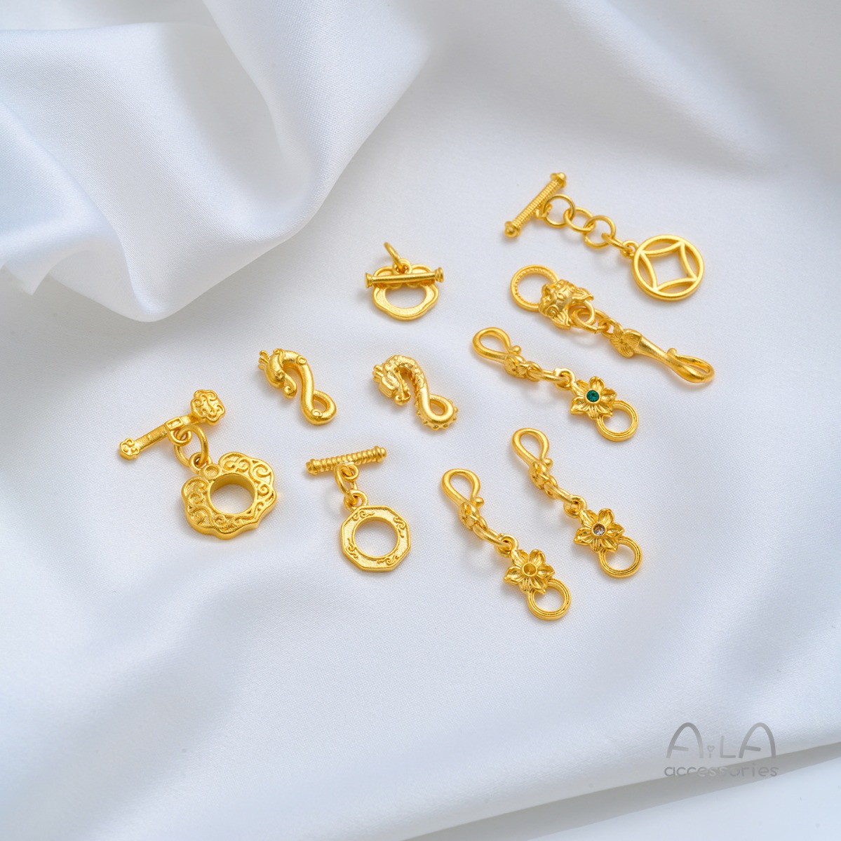 Brass 24K Gold Plated RuYi Clo - Toggle Clasp Gold 评论和价格