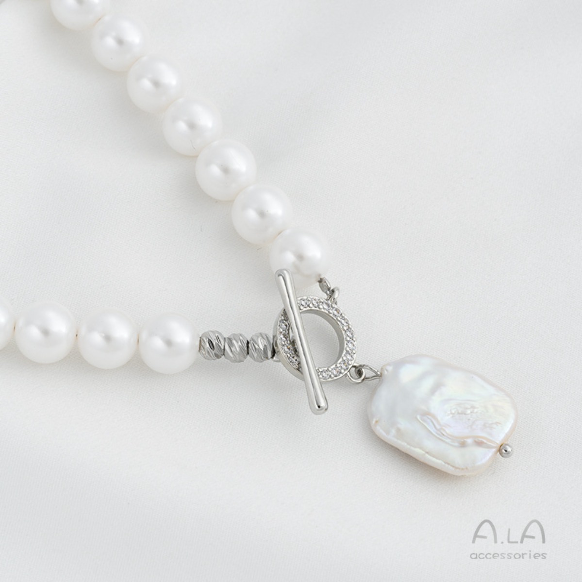 Brass White Gold Plated Zircon - Toggle Clasp Gold 评论和价格