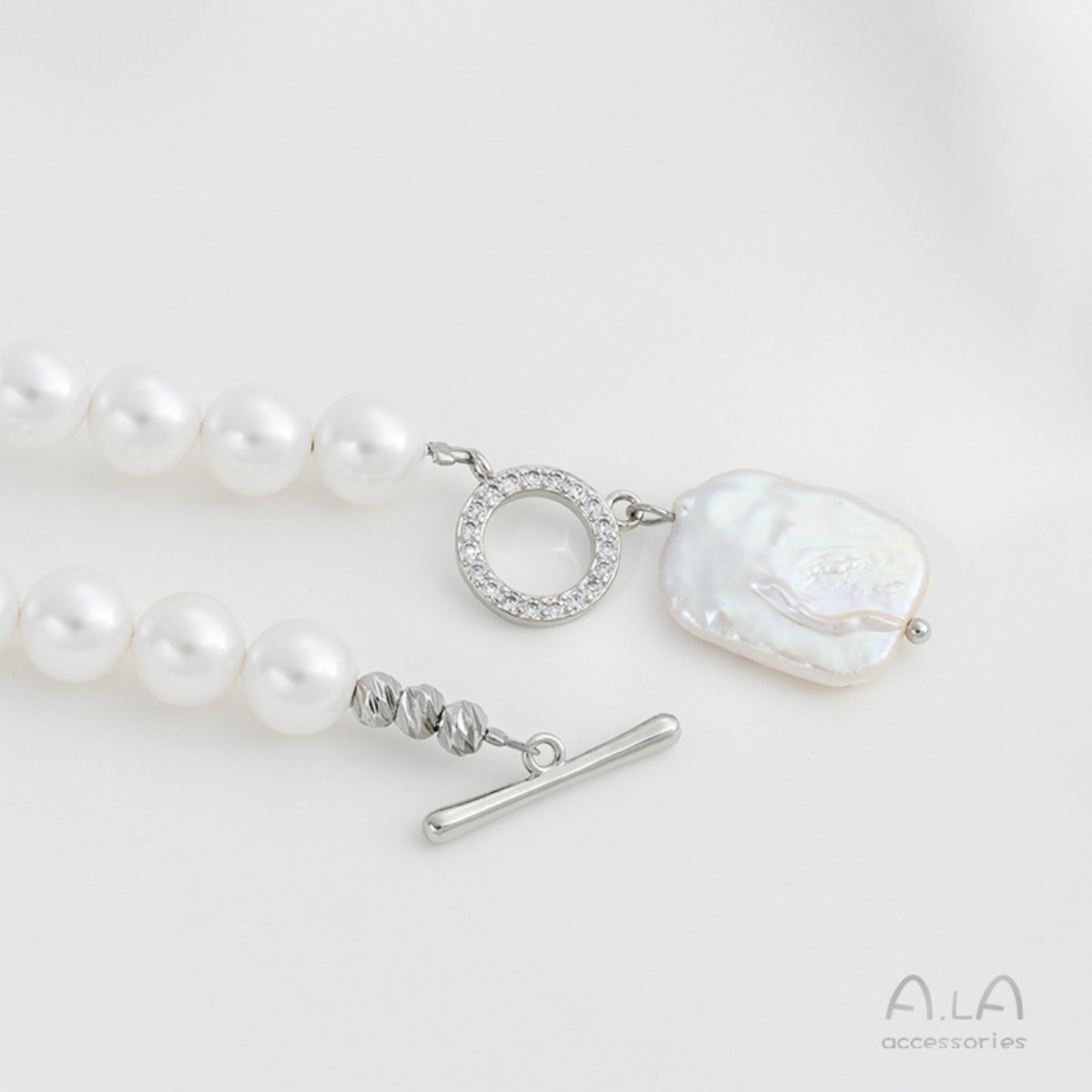 Brass White Gold Plated Zircon - Toggle Clasp Gold 评论和价格
